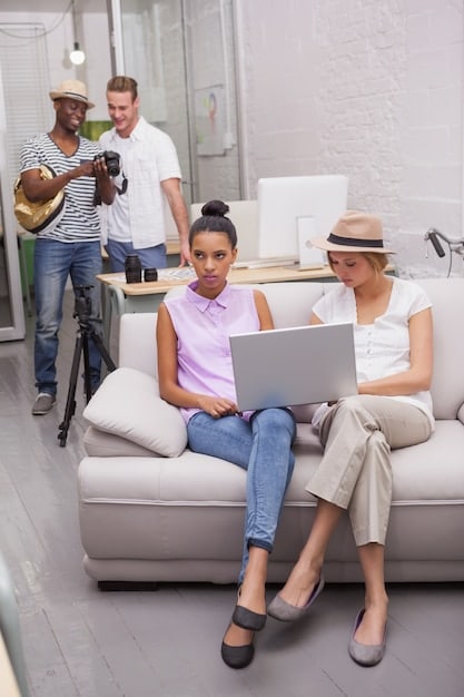 The Great Resignation’s Aftermath: Lazy Girl Jobs Reshape the US Workforce