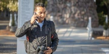 Mobile Journalism (MOJO) in 2025: Reporting Best Practices - Cover Image